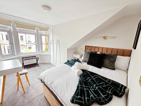 Iron/ironing board, free WiFi