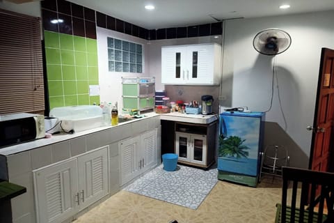 Deluxe Double Room | Shared kitchen | Microwave