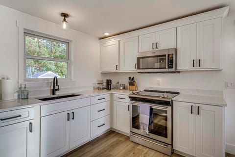 House (1 Bedroom) | Interior