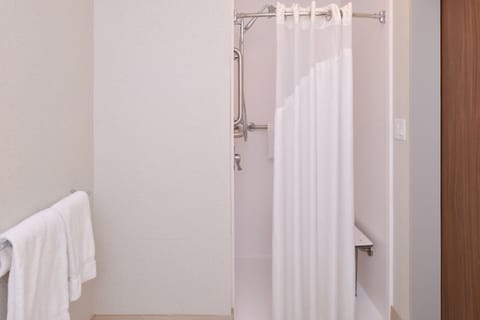 Room, 1 King Bed, Accessible, Non Smoking (Mobility Tub) | Bathroom | Combined shower/tub, free toiletries, hair dryer, towels
