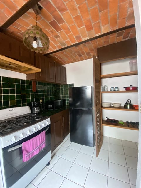 Junior Suite, 2 Bedrooms | Private kitchen