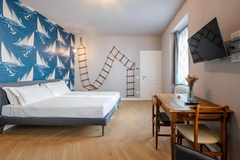 Superior Triple Room | Blackout drapes, soundproofing, iron/ironing board, free WiFi