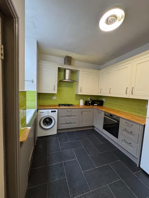 Shared fridge, microwave