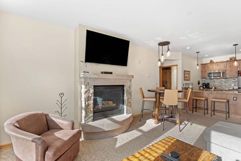 Apartment (2 Bedrooms) | Front of property