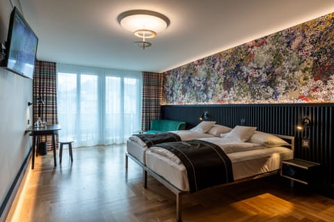 Boutique Deluxe-Jungfrau View | Premium bedding, minibar, in-room safe, desk