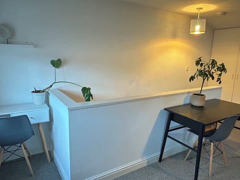 Deluxe Apartment | Free WiFi