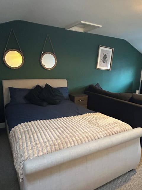 Deluxe Apartment | Free WiFi