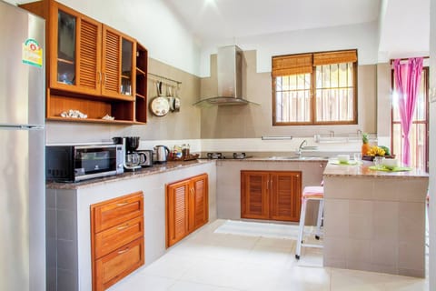 House, 2 Bedrooms, Smoking, Balcony | Interior