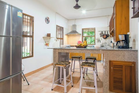 Villa, 4 Bedrooms, Smoking, Private Pool | Interior