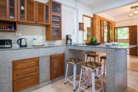 Villa, 4 Bedrooms, Smoking, Private Pool | Interior