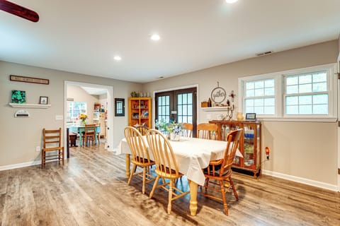 House (2 Bedrooms) | Interior