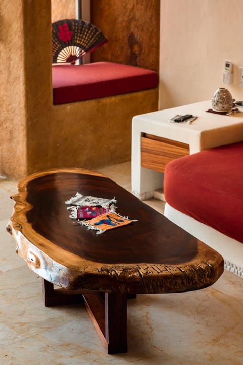 Apartment, Balcony, Sea View | In-room safe, iron/ironing board, free WiFi