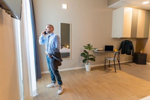 Single Room, 1 Twin Bed, Non Smoking | In-room safe, individually decorated, individually furnished, desk