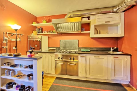 Panoramic Villa, 3 Bedrooms (Villa Oliveta) | Private kitchen | Fridge, microwave, stovetop, toaster