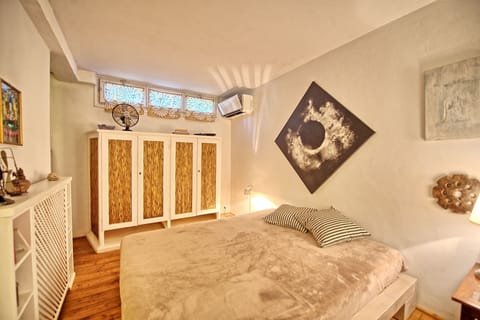 Panoramic Villa, 3 Bedrooms (Villa Oliveta) | 3 bedrooms, desk, free cribs/infant beds, free WiFi