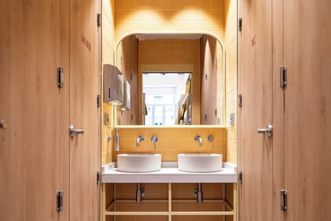 Shower, toilet paper