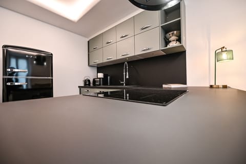 Apartment, 1 Bedroom, Accessible, City View | Interior