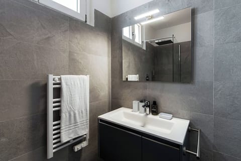 Classic Double Room | Blackout drapes, iron/ironing board, free WiFi