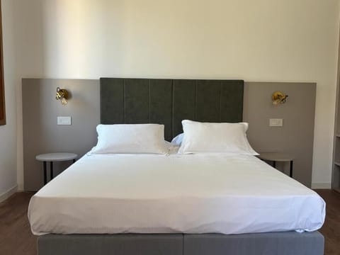 In-room safe, free WiFi