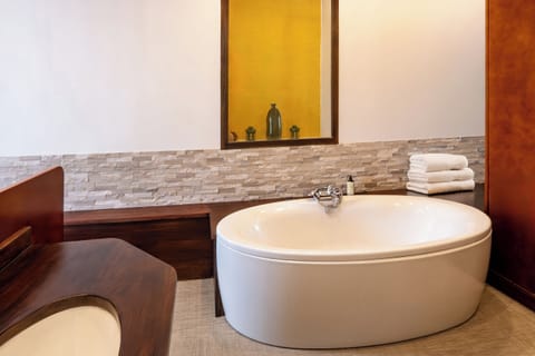 Junior Suite, 1 Queen Bed, Terrace, Sea View | Bathroom | Free toiletries, hair dryer, towels