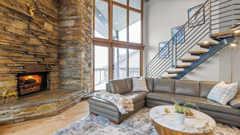 Apartment (2 Bedrooms) | Front of property