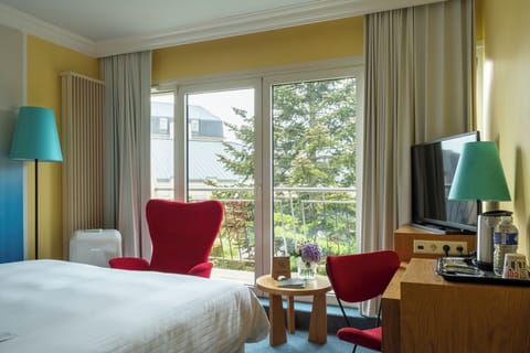 Comfort Double Room, Air conditioning | 1 bedroom, in-room safe, desk, soundproofing