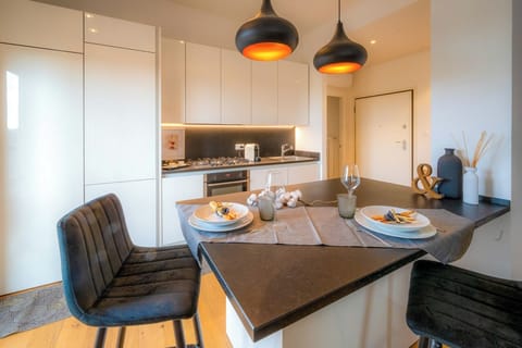 Comfort Double Room | Private kitchen | Full-size fridge, microwave, oven, stovetop