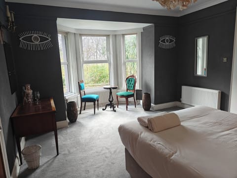 Deluxe Double Room, Non Smoking, Courtyard View | Free WiFi