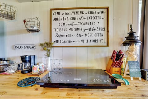 Apartment (0 Bedroom) | Interior