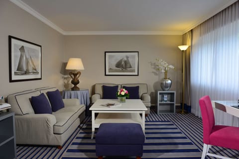 Suite, 1 Double Bed | Premium bedding, minibar, in-room safe, desk