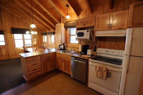 Cabin, Multiple Beds | Private kitchen | Mini-fridge, coffee/tea maker