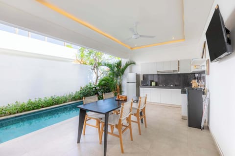 Villa, 2 Bedrooms | Private kitchen