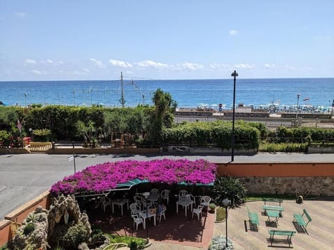Classic Single Room, Balcony, Sea View | Water view