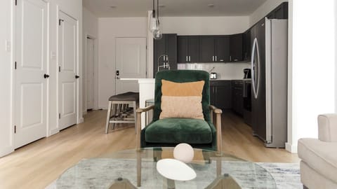 Apartment, 2 Bathrooms (2 Bedrooms) | Living area | 50-inch TV with digital channels