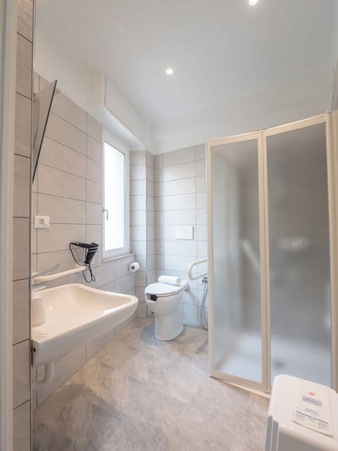 Double Room | Bathroom | Shower, hair dryer, towels, soap