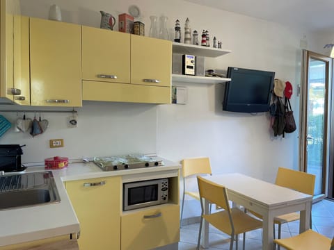 Apartment, 1 Bedroom, Patio | Interior