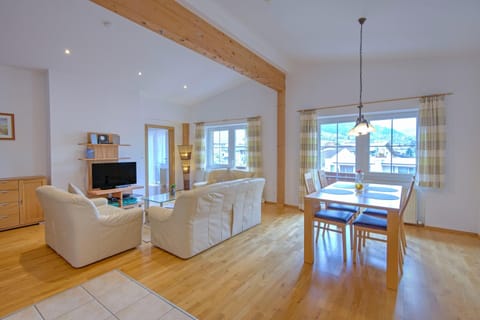 Apartment | Living room