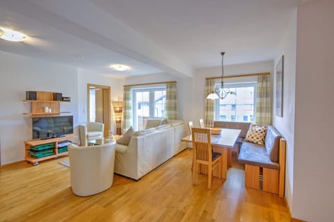 Apartment | Living room