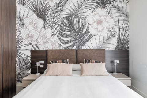 Comfort Apartment, 1 Queen Bed with Sofa bed | Desk, iron/ironing board, free WiFi