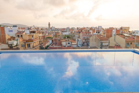 Indoor pool, 2 outdoor pools, sun loungers