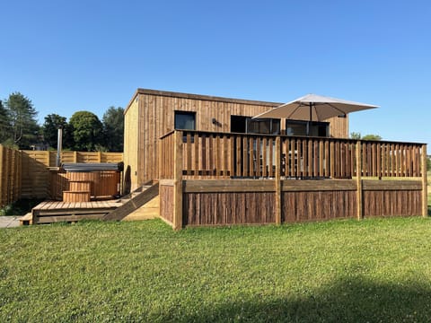 Comfort Chalet, Lake View | Free WiFi