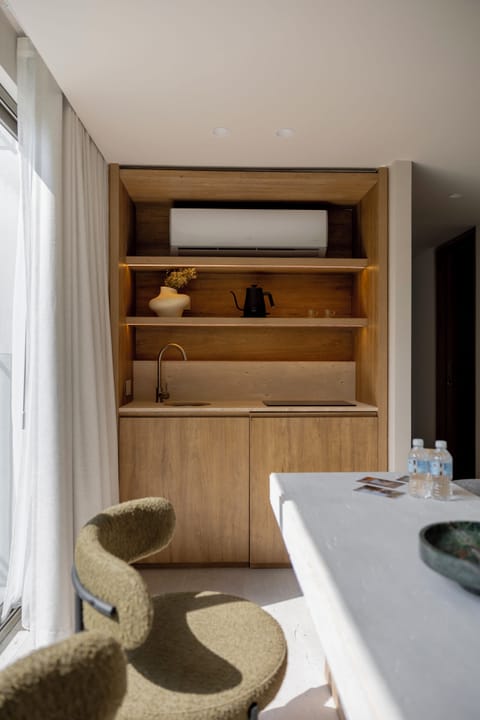 Private kitchenette