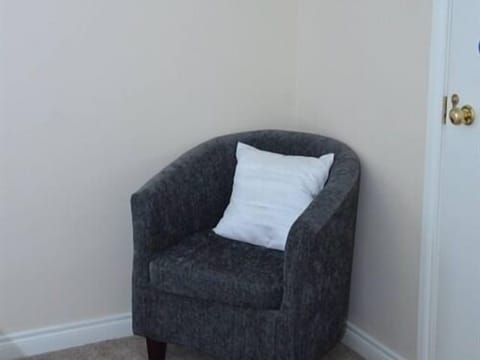 Triple Room | Blackout drapes, iron/ironing board, free WiFi