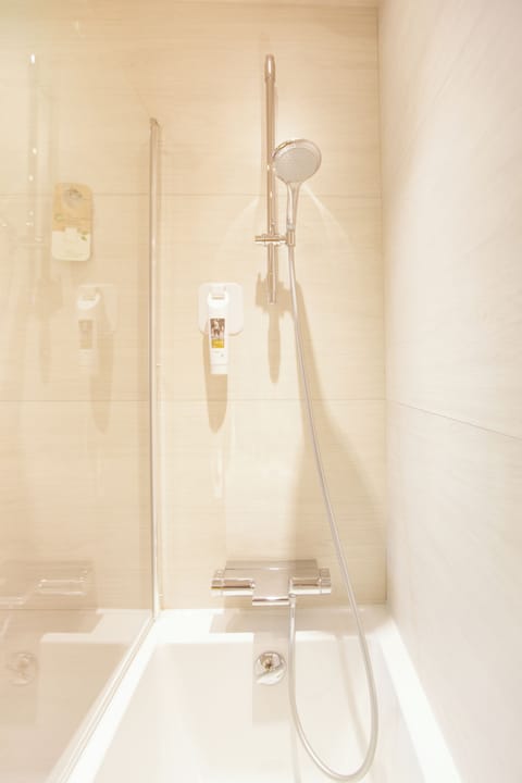 Superior Room, Balcony and Bath | Bathroom | Eco-friendly toiletries, hair dryer, towels, soap