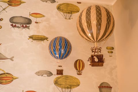 Triple Room | Minibar, in-room safe, desk, laptop workspace