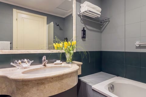 Classic Double or Twin Room | Bathroom | Designer toiletries, hair dryer, slippers, bidet