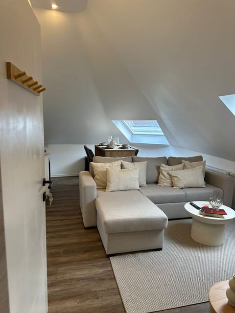 Basic Apartment | Exterior