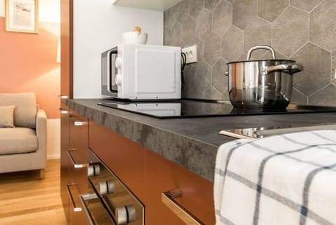 Apartment, 3 Bedrooms | Private kitchen | Espresso maker, electric kettle