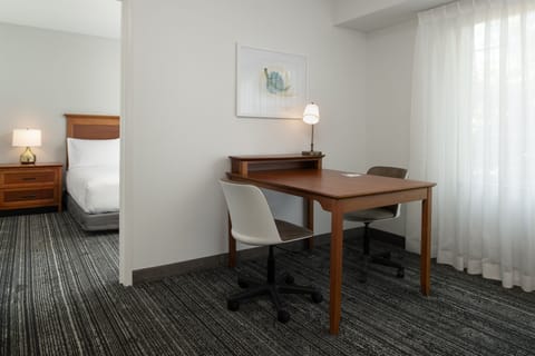 Suite, 1 Bedroom | Premium bedding, in-room safe, desk, laptop workspace