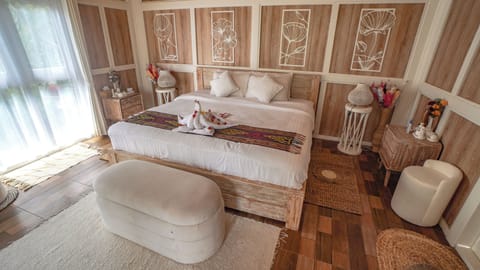 Deluxe Villa, Air conditioning, River View | Free minibar items, desk, blackout drapes, free WiFi